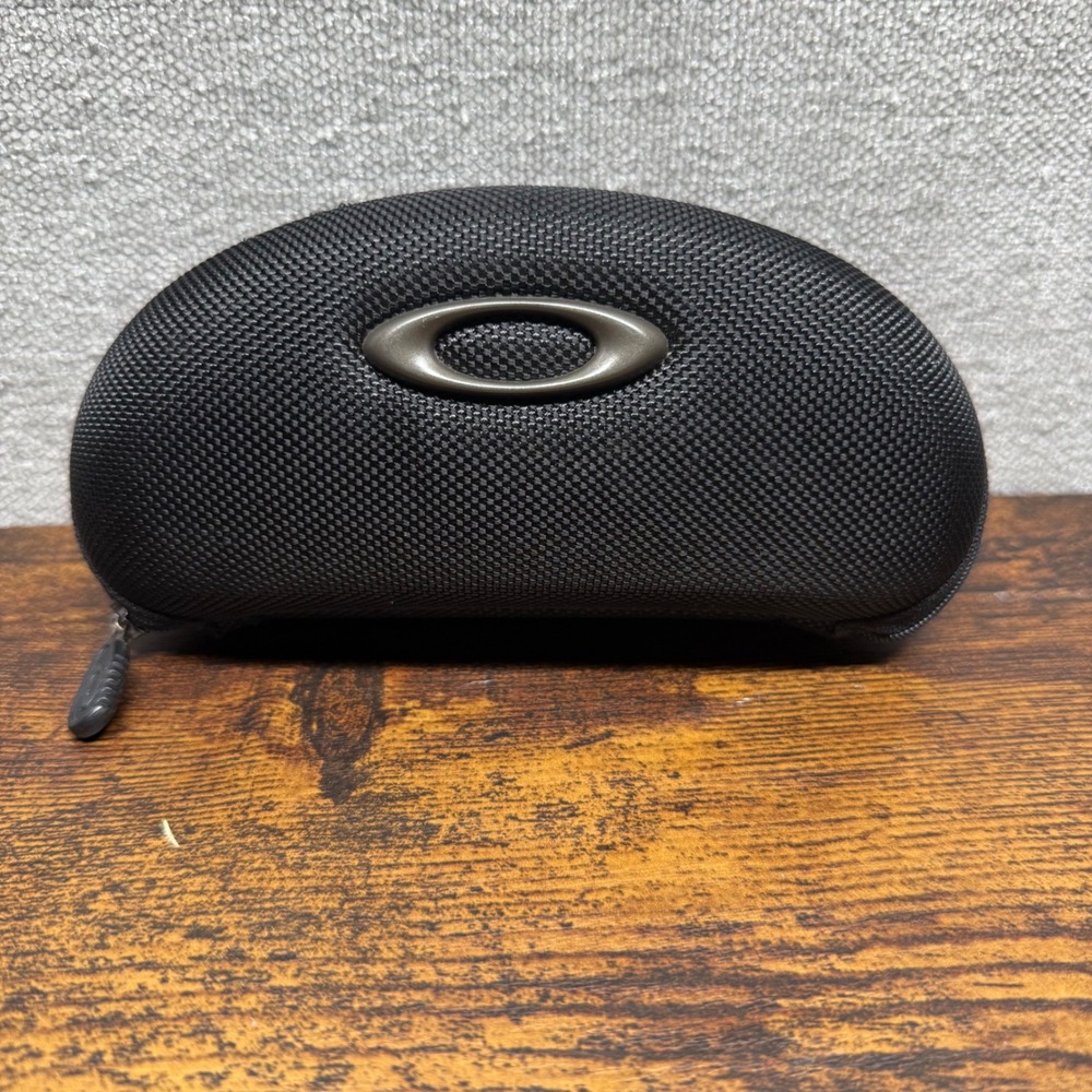 Oakley Black Hard Shell Sunglasses Case Zippered Ballistic Nylon Vault Large‎